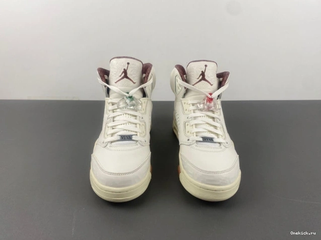 One Kick Grito Jordan Air HF8833-100 5 El 0817
